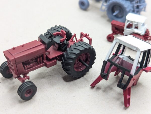 HO Scale Red 86 Series Tractors all Versions