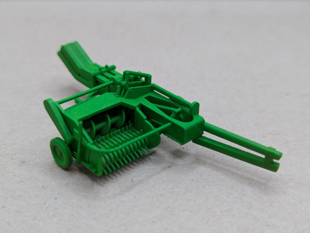 HO Scale Green 14T Baler