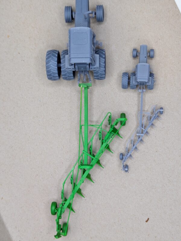 N Scale Green 2450 plow, 6 bottom