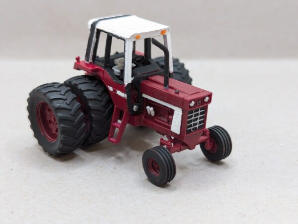 HO Scale Red 86 Series Tractor Wide Front with Duals