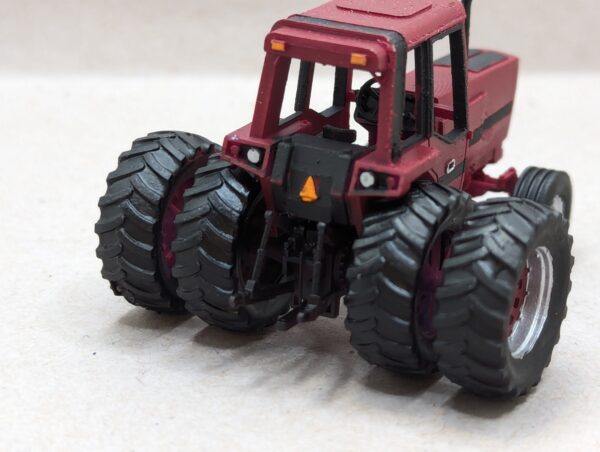 HO Scale Red 88 Tractors Wide Front with Duals