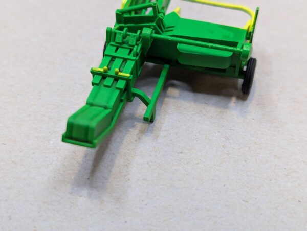 PXL_20260312_014903072 HO Scale Green 14T Baler