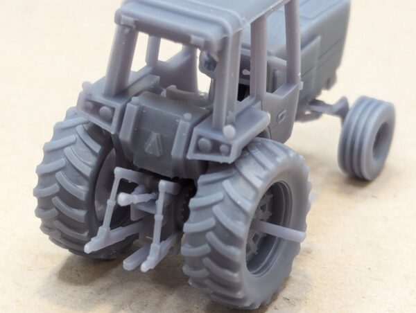 HO Scale Red 88 Tractors Wide Front