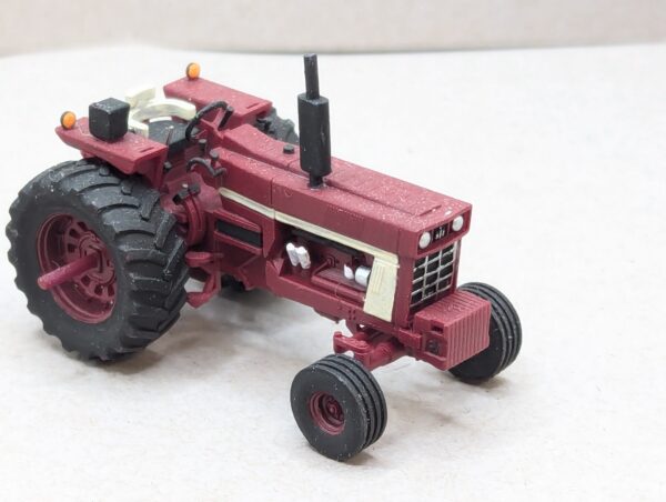 HO Scale Red 66 Tractor With Rops Wide Front