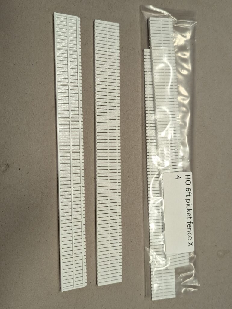 HO 6' tall wood fence kit